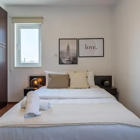 Harbor 204: Stylish 1-bedroom In شقة *